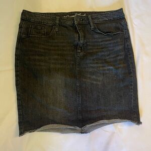 Universal Thread Size 12 Faded Black Jean Skirt